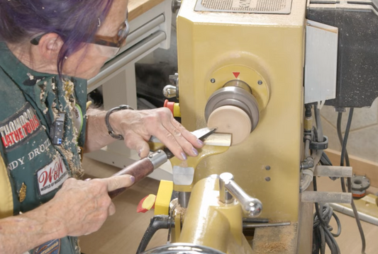 Boxes and Finials with Cindy Drozda
